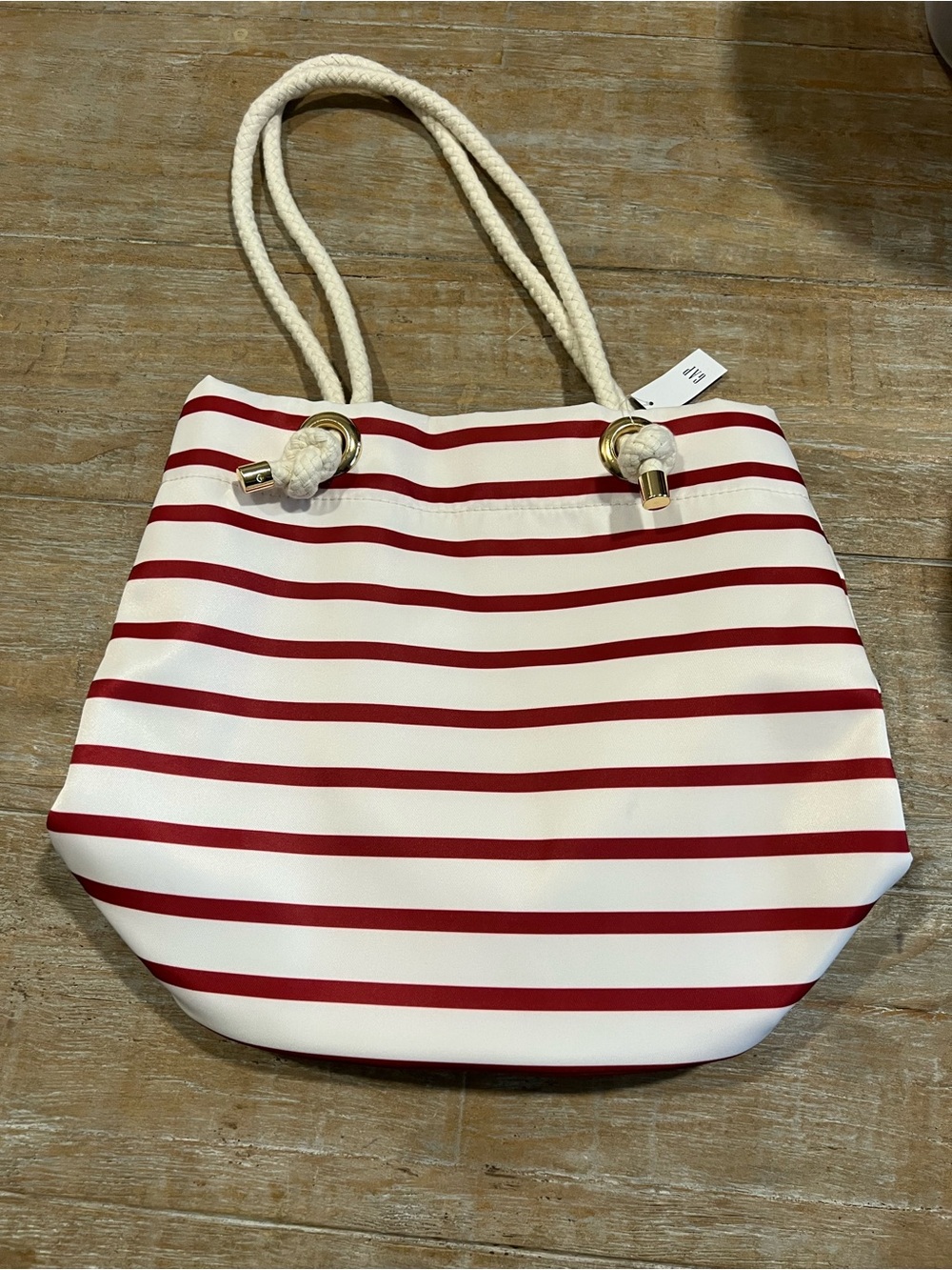 GAP sailor 🪢 sailor knot
RED and WHITE Striped Rope-Handle Shoulder Tote